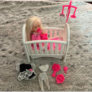 Vintage 1994 Mattel Kelly New Baby Sister of Barbie Crib Set EUC